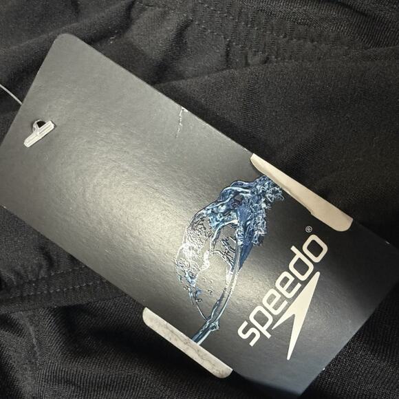 New Speedo Women's One Piece Swimsuit Black Size 26 Endurance+ NWT - Picture 3 of 4